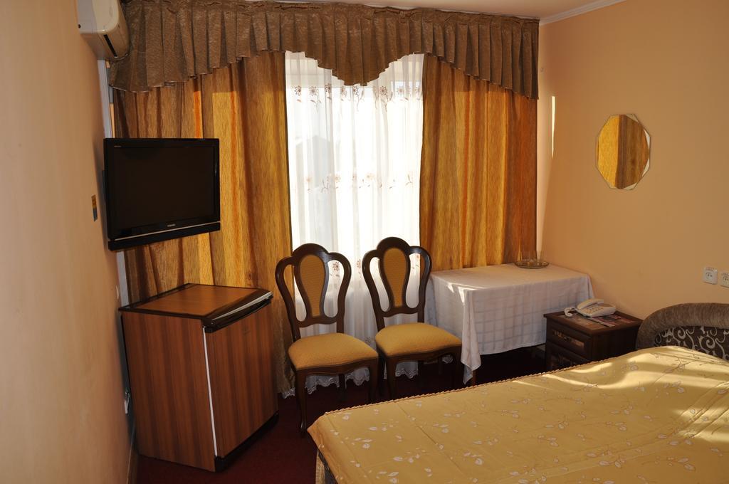 Hotel Cooperator Киев Экстерьер фото