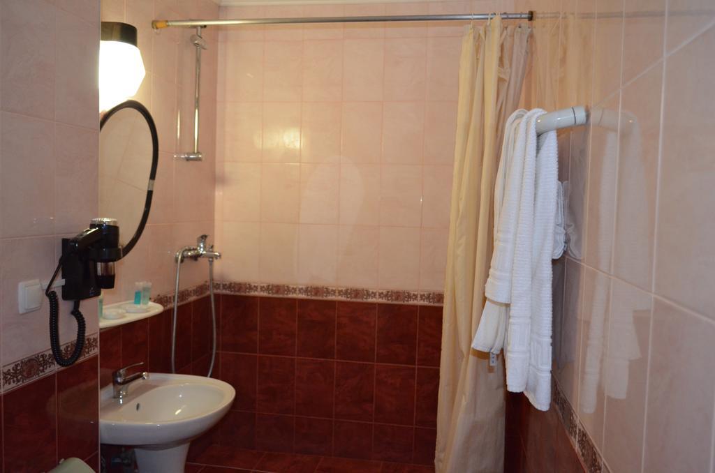 Hotel Cooperator Киев Экстерьер фото